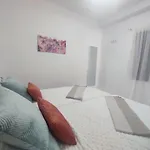 Acera Del Duende-sardina 公寓 *