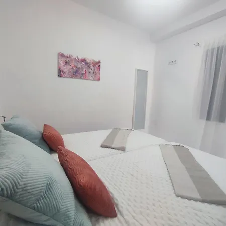 Acera Del Duende-sardina Apartmán *